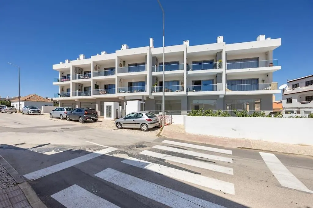The Hub Central Apartment Burgau 0*,  Portugal