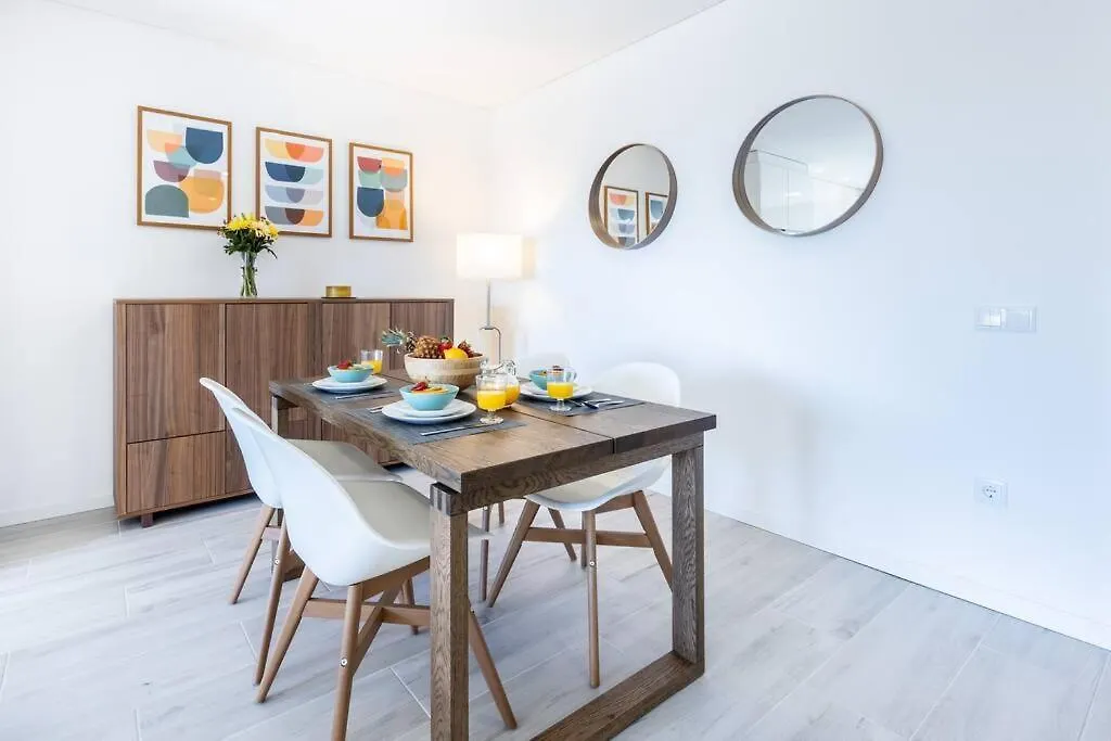The Hub Central Apartment Burgau